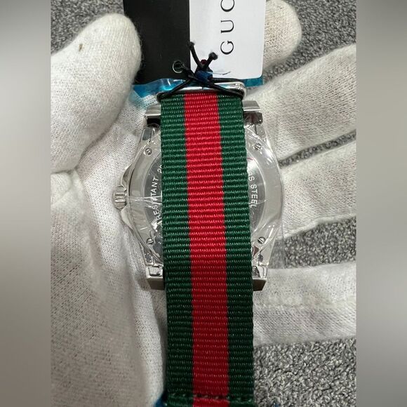 New Green & Red Gucci Watch - Picture 6 of 9